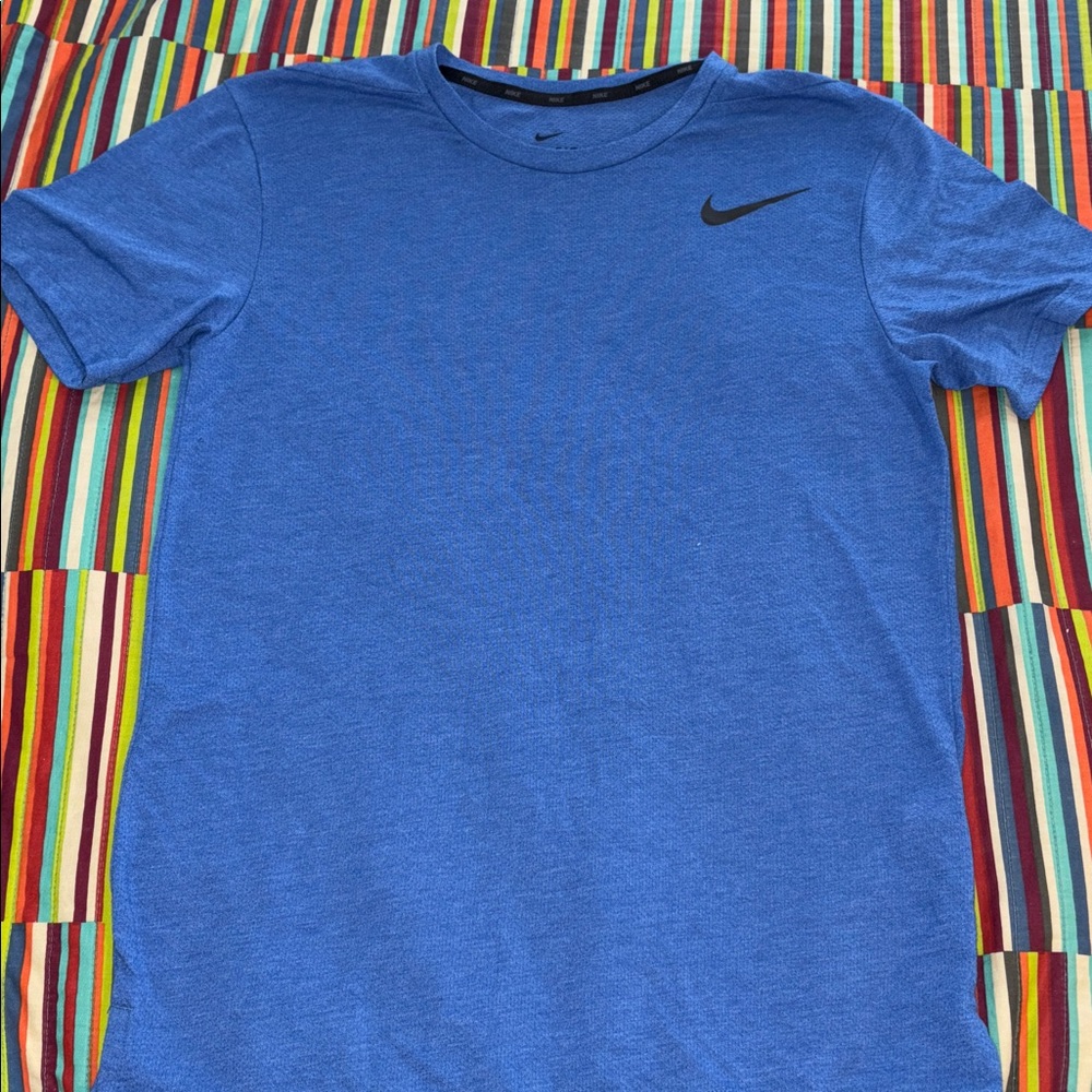 Nike performance top size small blue carbon logo fast shipping
